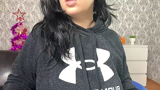 AnnaAnn online show from January 18, 2025, 1:51 pm