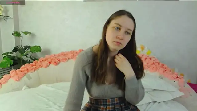 Snapshot of MollyBrams chatting on April 13, 2026, 4:29 am MollyBrams online show from April 13, 2026, 4:29 am