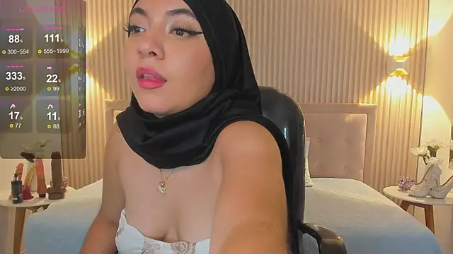 Snapshot of Sooffii_1 chatting on February 8, 2025, 2:26 am Sooffii 1 online show from February 8, 2025, 2:26 am