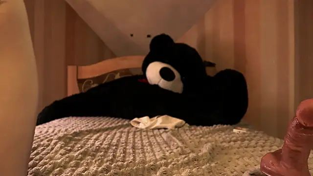 Redhead Shark new online show from January 11, 2025, 3:20 pm