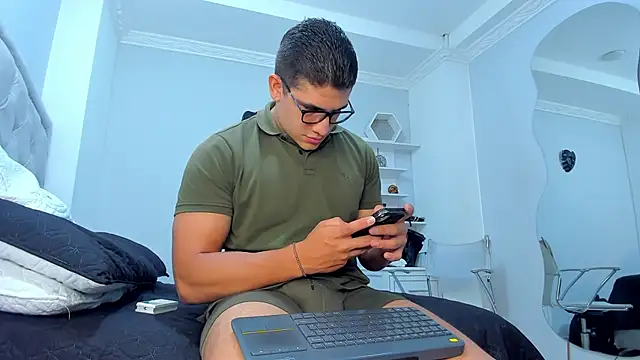 JeffDaltton online show from February 19, 2025, 7:05 pm