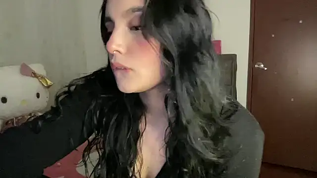 Snapshot of salome_polaniiee chatting on May 30, 2026, 5:04 am salome polaniiee online show from May 30, 2026, 5:04 am