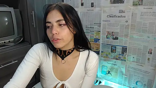 i am nina  online show from February 20, 2025, 5:01 am