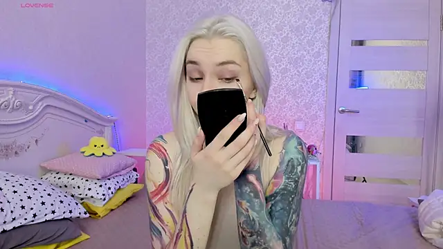 LillyMoure  online show from March 22, 2025, 12:17 am