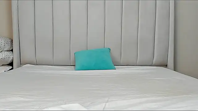  heavenlysent online show from July 16, 2026, 5:02 am
