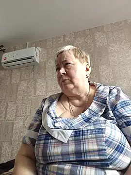 EffectFiona online show from March 10, 2025, 10:26 am