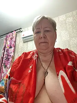 EffectFiona online show from February 6, 2026, 1:32 am