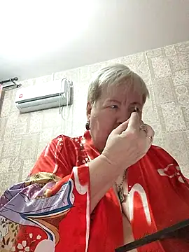 EffectFiona online show from February 19, 2026, 10:39 pm