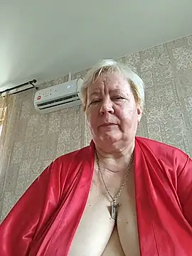 Snapshot of EffectFiona chatting on July 31, 2026, 4:01 am EffectFiona online show from July 31, 2026, 4:01 am