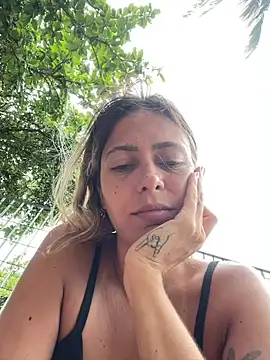 Snapshot of Gipoltergeist chatting on January 28, 2025, 3:46 pm Gipoltergeist online show from January 28, 2025, 3:46 pm