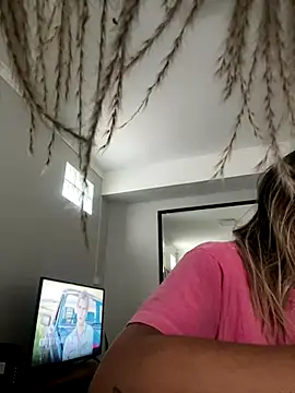 Snapshot of Gipoltergeist chatting on September 17, 2025, 4:08 pm Gipoltergeist online show from September 17, 2025, 4:08 pm