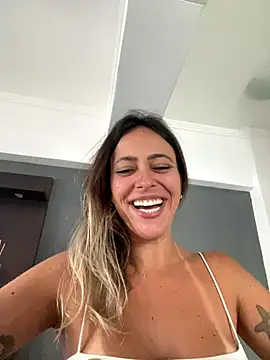 Snapshot of Gipoltergeist chatting on September 23, 2025, 3:37 pm Gipoltergeist online show from September 23, 2025, 3:37 pm