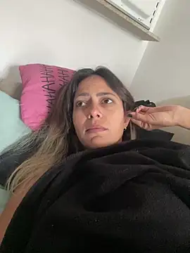 Snapshot of Gipoltergeist chatting on September 25, 2025, 3:27 pm Gipoltergeist online show from September 25, 2025, 3:27 pm