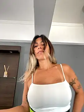 Snapshot of Gipoltergeist chatting on October 25, 2025, 1:07 pm Gipoltergeist online show from October 25, 2025, 1:07 pm