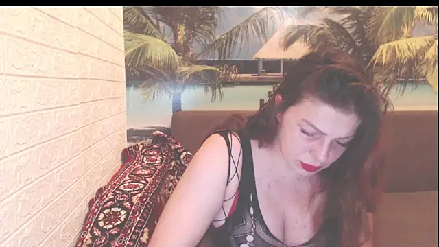 Snapshot of Queen__Natasha chatting on October 23, 2025, 8:18 pm Queen Natasha online show from October 23, 2025, 8:18 pm