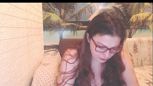 Snapshot of Queen__Natasha chatting on October 29, 2025, 10:00 pm Queen Natasha online show from October 29, 2025, 10:00 pm