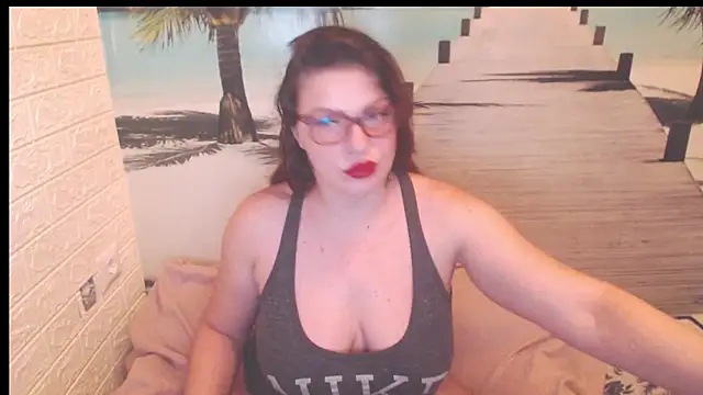 Snapshot of Queen__Natasha chatting on November 26, 2025, 10:22 pm Queen Natasha online show from November 26, 2025, 10:22 pm