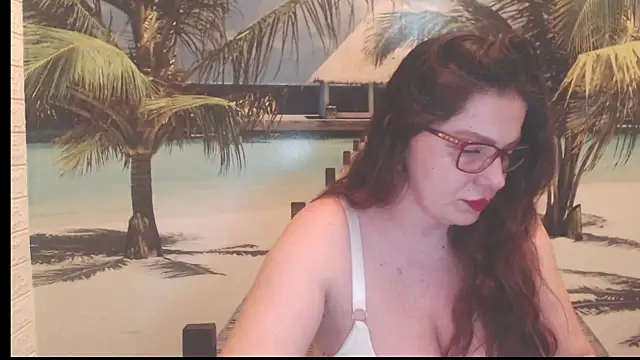 Snapshot of Queen__Natasha chatting on January 6, 2026, 9:39 pm Queen Natasha online show from January 6, 2026, 9:39 pm