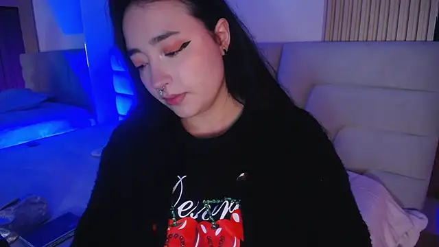 Miss Loise online show from April 29, 2026, 2:48 am