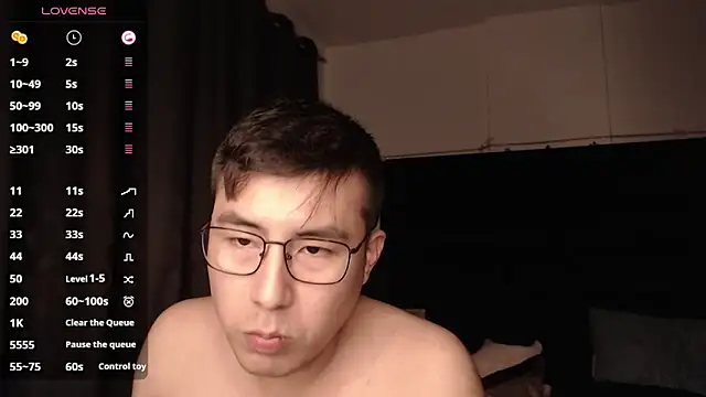 andrewmhilton  online show from October 13, 2025, 6:35 am