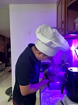 andrewmhilton  online show from October 21, 2025, 7:36 pm