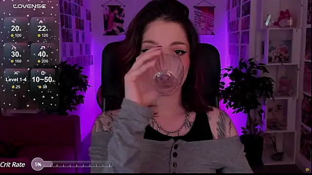 BratzieDarsie online show from January 27, 2025, 8:29 am