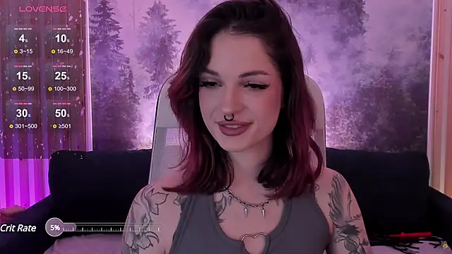 BratzieDarsie online show from March 3, 2025, 8:27 am