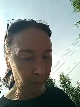 Snapshot of Celine_Faer1 chatting on June 11, 2026, 10:02 am Celine Faer1 online show from June 11, 2026, 10:02 am