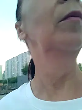 Snapshot of Celine_Faer1 chatting on June 15, 2026, 2:52 pm Celine Faer1 online show from June 15, 2026, 2:52 pm