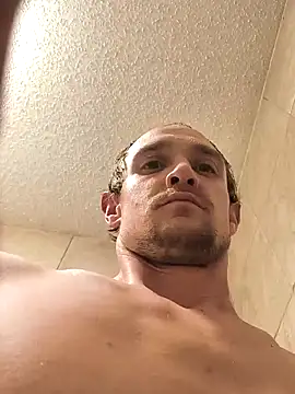 Snapshot of Midwestalpha chatting on January 13, 2025, 12:09 am Midwestalpha online show from January 13, 2025, 12:09 am