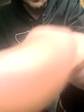 Snapshot of Midwestalpha chatting on February 6, 2025, 9:11 am Midwestalpha online show from February 6, 2025, 9:11 am