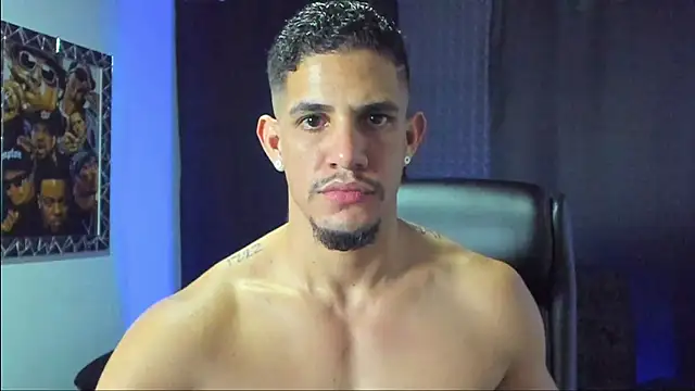 jhonnysnow17 online show from November 26, 2025, 4:02 am