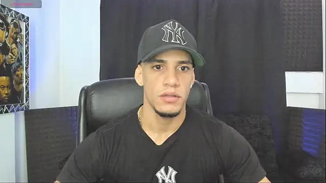 jhonnysnow17 online show from June 21, 2026, 10:56 pm