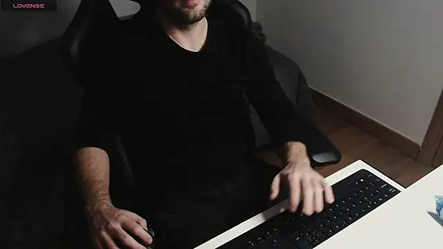 cutehairymacho online show from March 3, 2025, 1:21 am