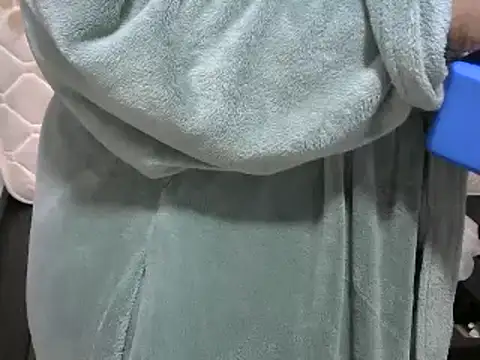 Snapshot of Lelety79 chatting on February 23, 2025, 6:28 am Lelety79 online show from February 23, 2025, 6:28 am