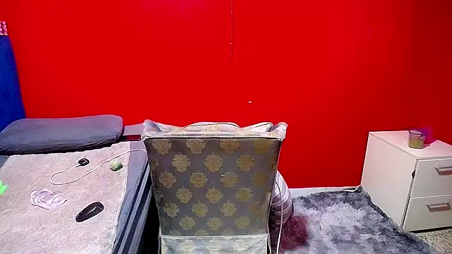 Snapshot of Lelety79 chatting on October 10, 2025, 5:06 am Lelety79 online show from October 10, 2025, 5:06 am