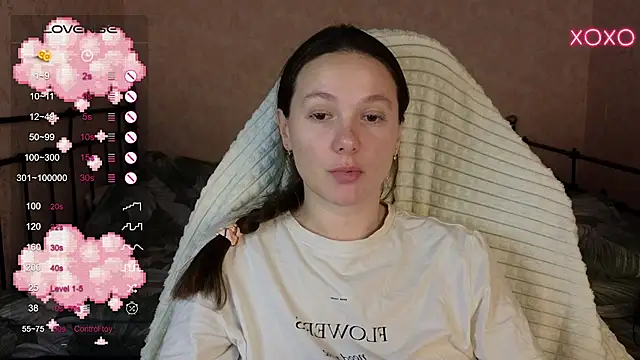 lil luna x online show from January 30, 2025, 5:17 pm