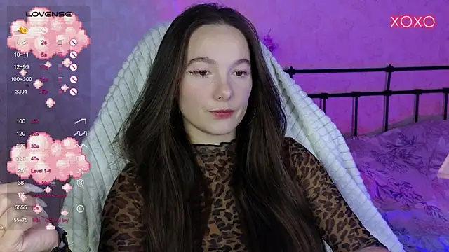 lil luna x online show from October 26, 2025, 12:55 pm