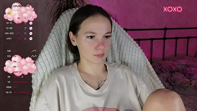 lil luna x online show from November 18, 2025, 10:47 pm