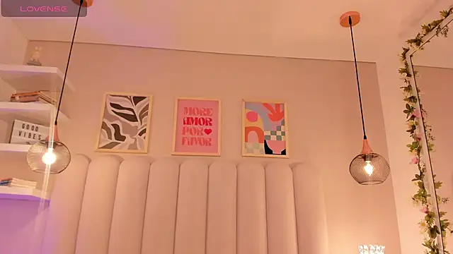 cute  cherry  online show from September 22, 2025, 8:11 pm