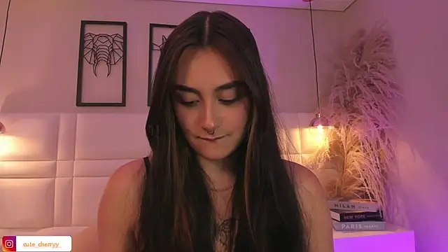 cute  cherry  online show from May 2, 2026, 4:17 am