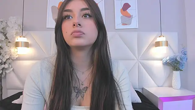 Snapshot of cute__cherry_ chatting on July 3, 2026, 7:42 pm cute cherry online show from July 3, 2026, 7:42 pm