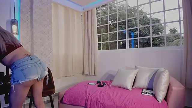 Snapshot of AlejandraDangerGirl chatting on February 22, 2025, 12:19 pm AlejandraDangerGirl online show from February 22, 2025, 12:19 pm