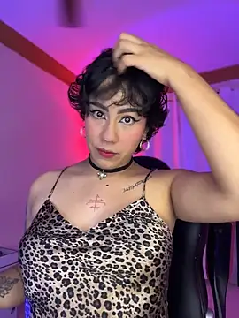 ZahaRoseee online show from March 6, 2026, 12:29 am