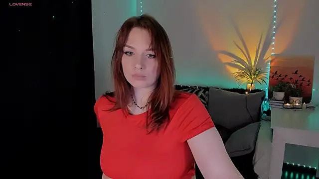 Snapshot of mia_x_love chatting on December 23, 2024, 3:01 pm mia x love online show from December 23, 2024, 3:01 pm