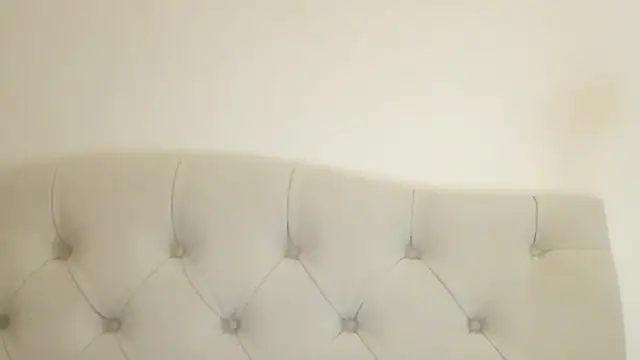 Mika Gold online show from September 19, 2025, 8:49 am