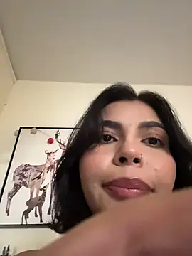 GigiiStone online show from February 5, 2026, 6:01 pm