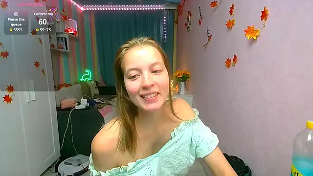 Snapshot of __Aphrodita__wow__ chatting on October 10, 2025, 1:10 pm Aphrodita wow online show from October 10, 2025, 1:10 pm