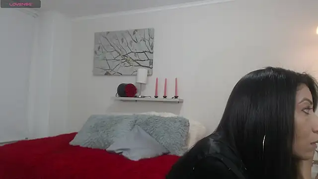 sofia perez    online show from June 19, 2026, 8:23 pm