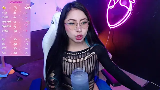 demyanderson  online show from January 13, 2025, 10:45 pm